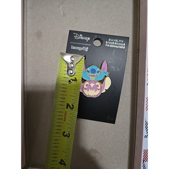 Loungefly Disney Lilo and Stitch Pastel Pumpkin Blacklight Pin Halloween - Picture 4 of 5